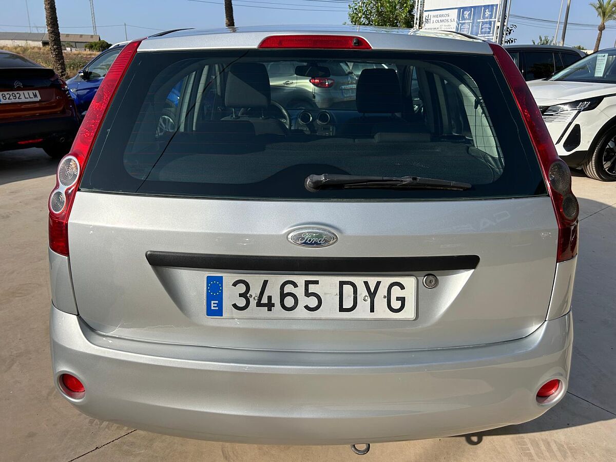 FORD FIESTA TREND 1.6 AUTO SPANISH LHD IN SPAIN 0NLY 58000 MILES SUPERB 2006